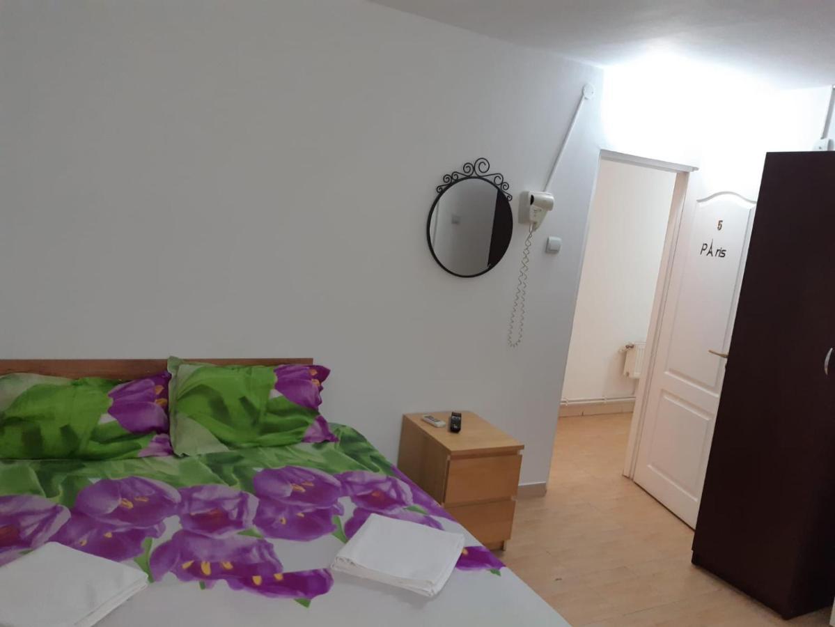 B&B Duo Caffe Βουκουρέστι Εξωτερικό φωτογραφία